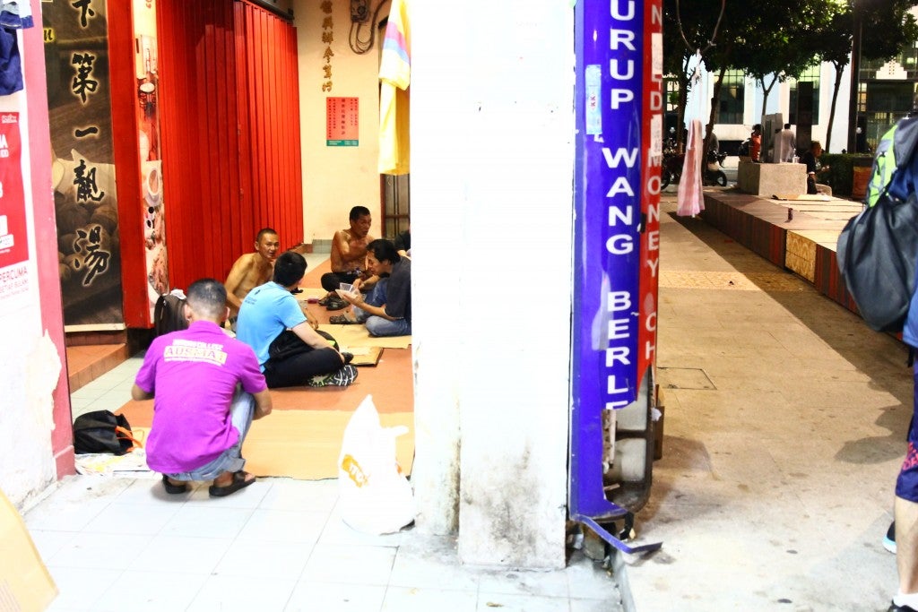 Gelandangan Kongsi Kisah Menganggur Kerana Lambakan 