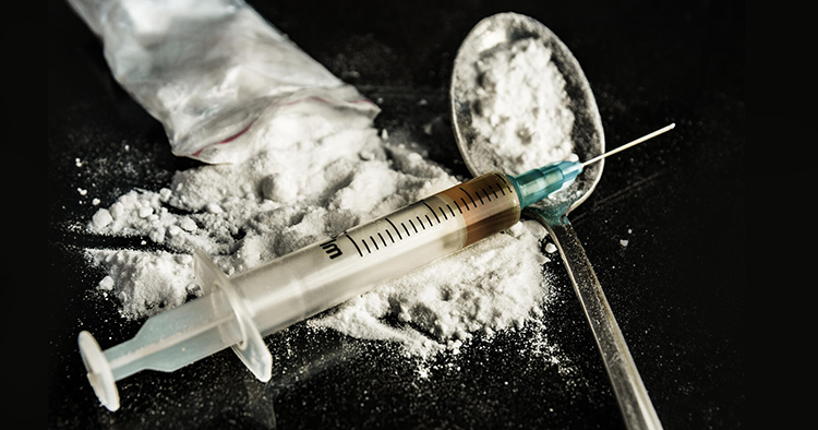 289x181xbigstock Drug Syringe And Cooked Heroin 76081889.jpg.pagespeed.ic .41manhYi86 h3Nnu 1200x0 1
