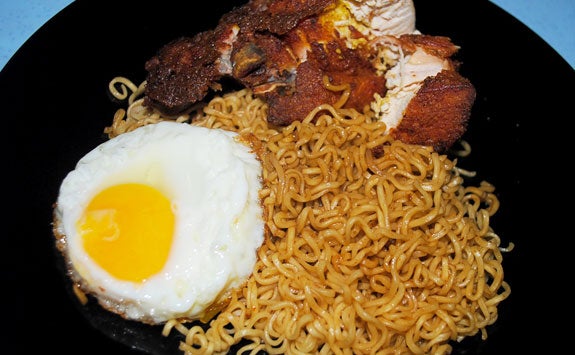 Stingy Malaysian Bf Asks Girlfriend To Pay Rm1 50 For Additional Noodles Gets Dumped World Of Buzz