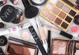 makeup feature