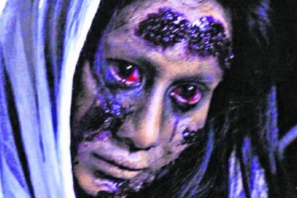 Download Gambar Pocong Wanita