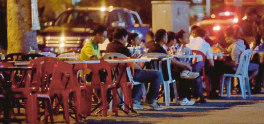 TINJAUAN RESTORAN DI PARKIR KERETA.transformed