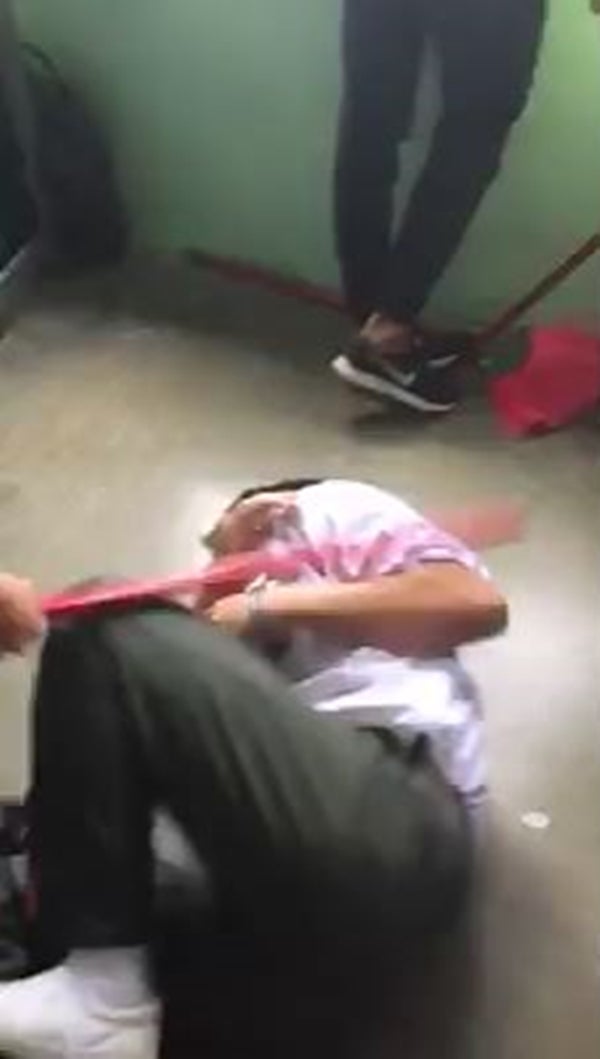 pukul 2