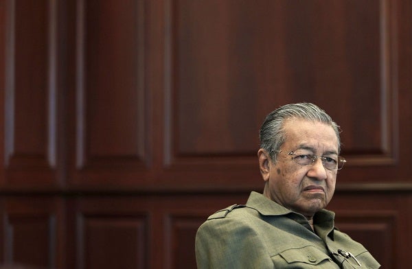 TUN TUN M