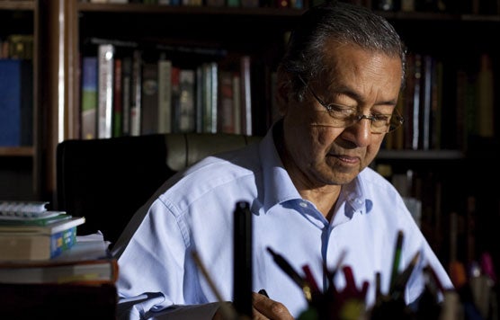 Dr M