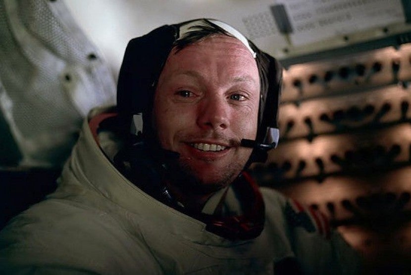 Astronot Amerika Serikat Neil Armstrong Ia Diklaim Sebagai Orang 120828015841 390