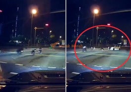 watch myvi almost crashing into reckless rempit kids on bicycles who ran a red light world of buzz 2