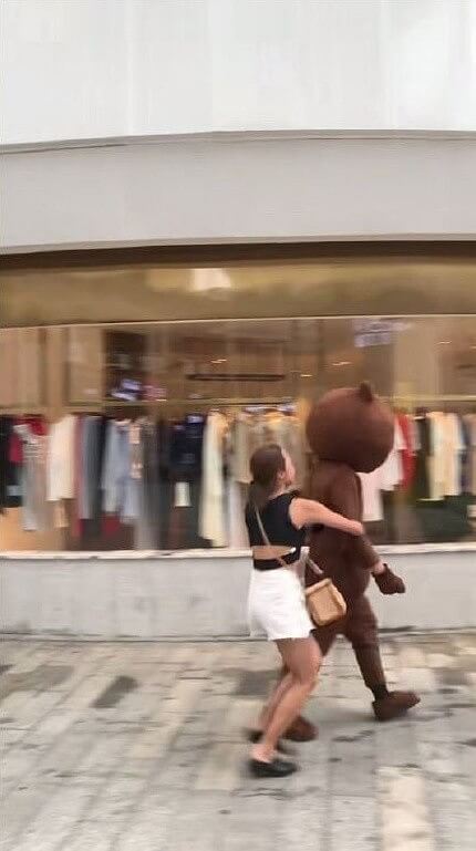 Man Travels 2400Km Wears Bear Costume To Surprise Gf Sees Her In Another Guys Arms Instead World Of Buzz 3