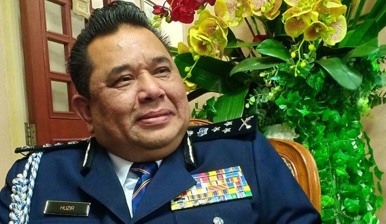 999 999 4