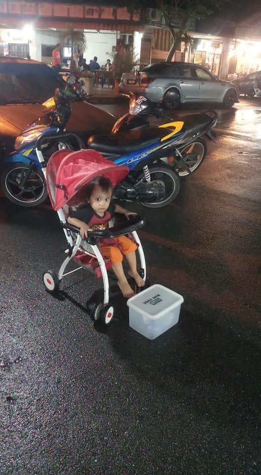 irresponsible msian parents force toddler to beg in penang to pay off ah long debts world of buzz