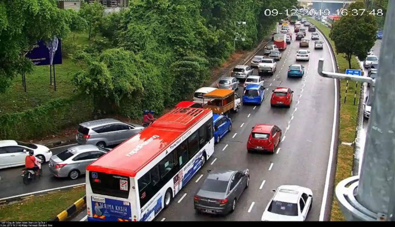 2 Penang Nasi Kandar Employees Make Fake Police Reports Leading To City Wide Traffic Jam World Of Buzz 3