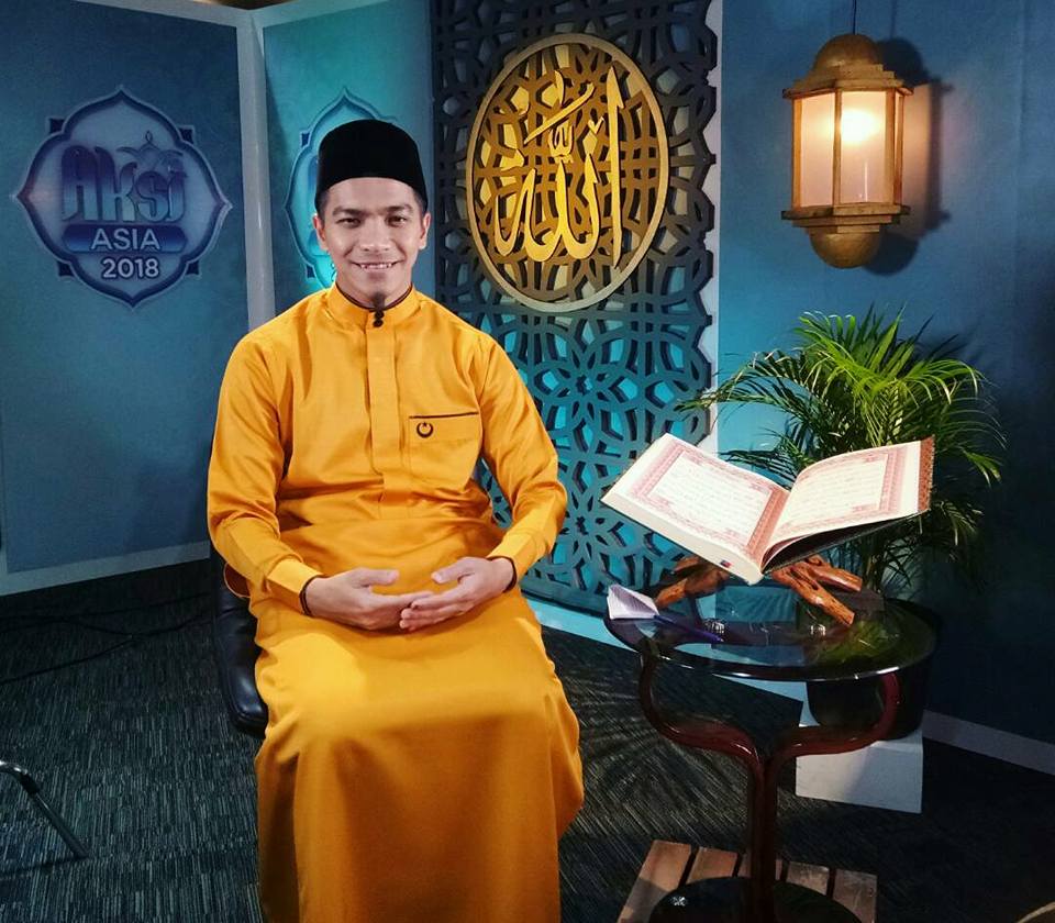 33227999 2066023253654164 7403407996253896704 N