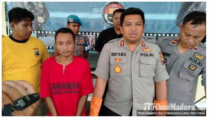 kapolres sampang akbp didit bambang wibowo saat rilis kasus pembunuhan pemuda di sampang