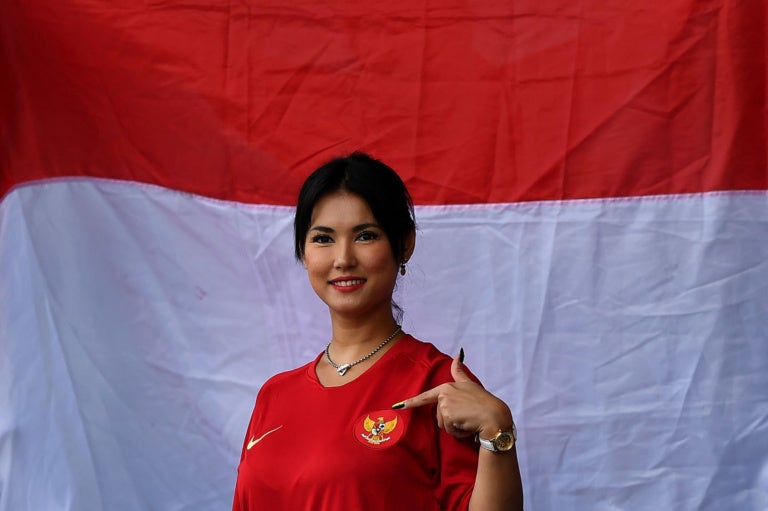 Remember Maria Ozawa Shes Now The Unofficial Mascot Of Indonesian Football Team At The Sea Games World Of Buzz