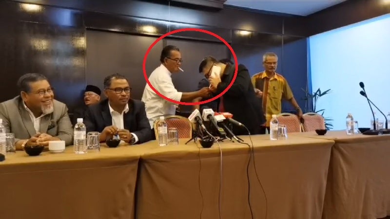 new melaka state govt members openly smoke cigarettes in smoke free zone hotel during conference world of buzz