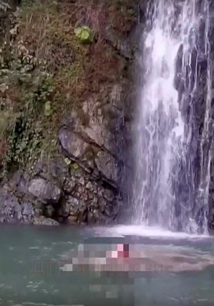 TERJUN DARAH