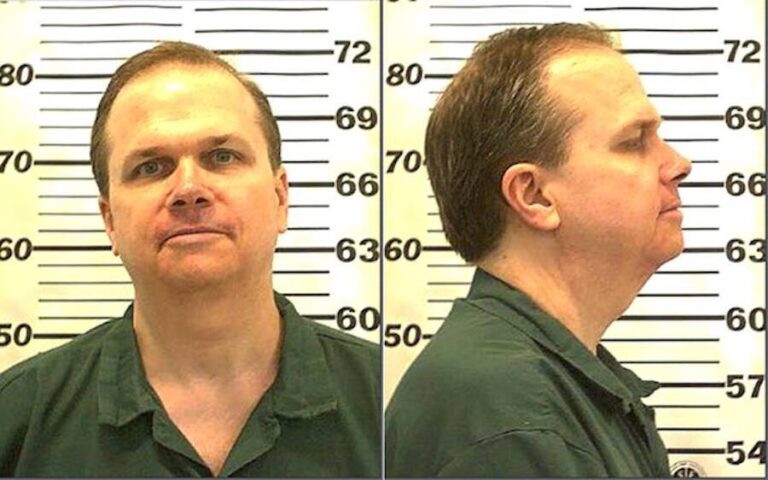 mark david chapman mugshot 768x480 1