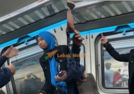 Pelajar Malaysia Berdebat