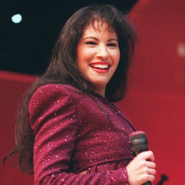 Selena Quintanilla e1610868393551