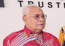 Tun Salleh Abas Meninggal Dunia