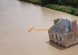 La maison dans la Loire Ingatkan Rumah Ini Hanyut Sebab Banjir Tapi Rupanya...