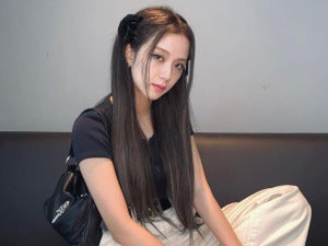 jisoo reveals she wants to show a stronger version of blackpink through their upcoming album