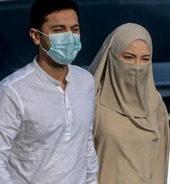 Neelofa Tak Pakai Mask Bn