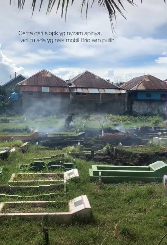 Anak Bakar Kubur Ayah 1