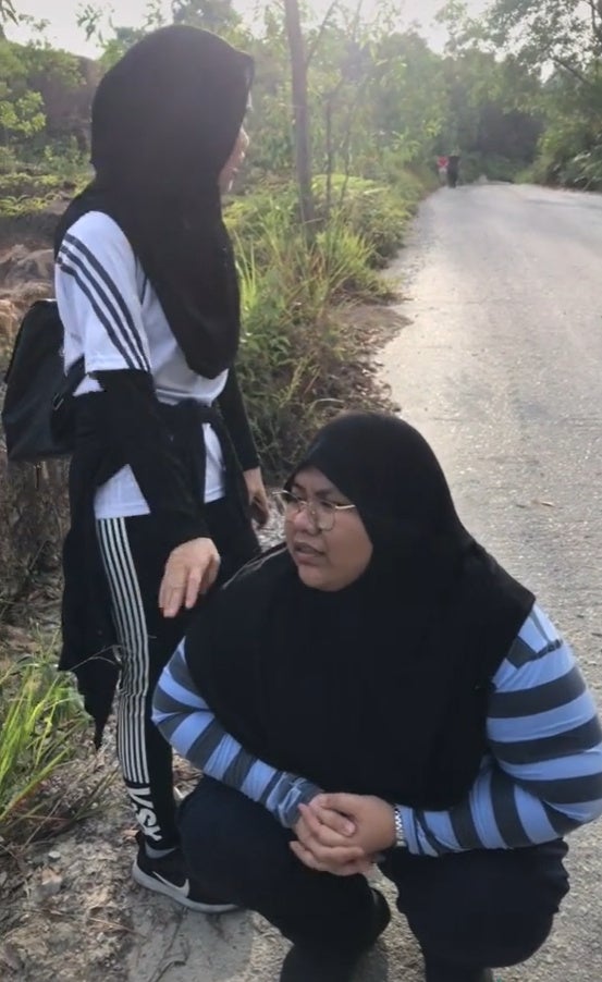 Gadis Penat Hiking 2