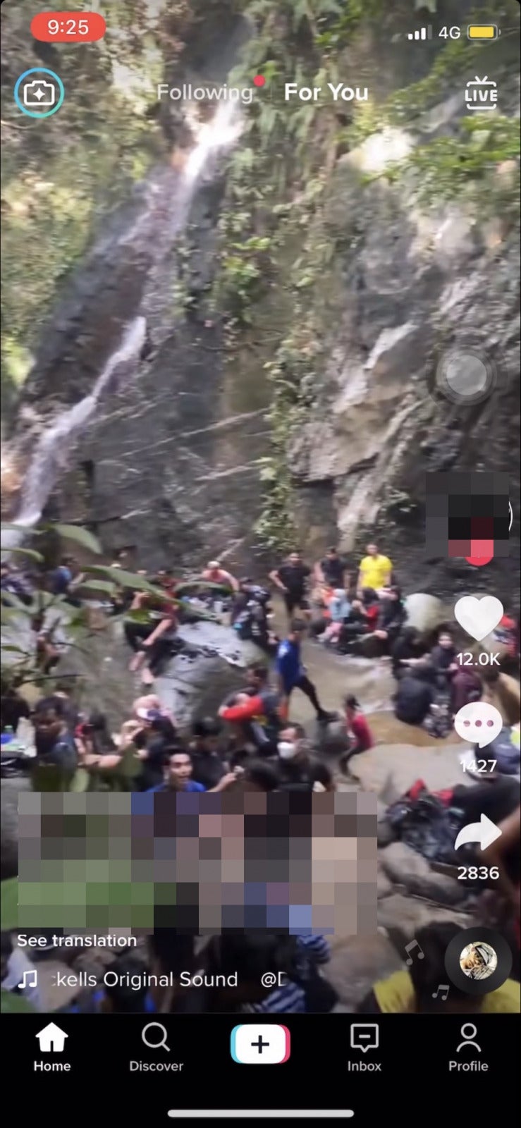 Viral Video Orang Berkumpul Air Terjun 2