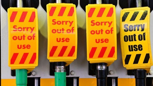 120707032 petrolsignsafp e1633229845149