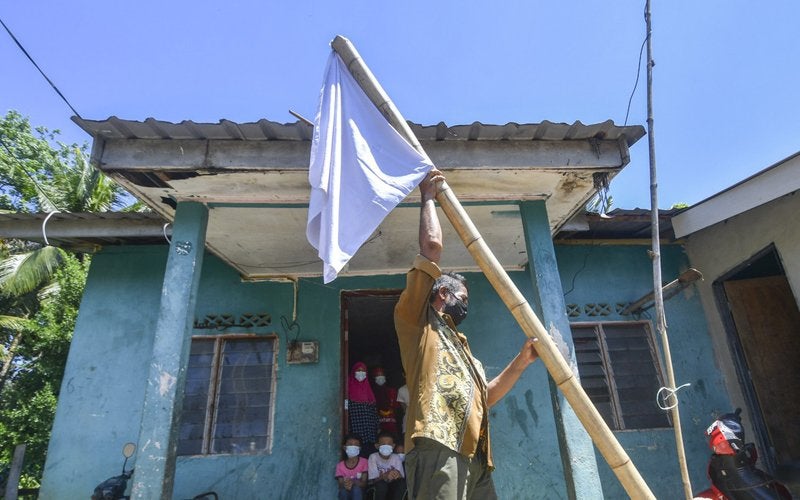 Bendera Putih White Flag Bernama 020721 1