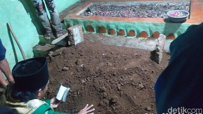 Jenazah Bocah Di Pemalang Yang Disimpan Di Rumah Akhirnya Dimakamkan 169