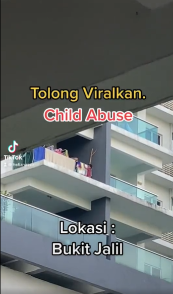 kanak kanak berdiri diluar balkoni 2