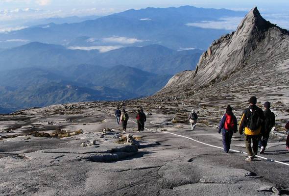 71632059882 Gunungkinabalu