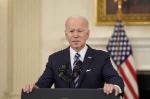 Biden Warns Americans In Ukraine