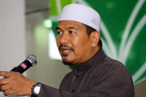 Ustaz Dusuki 01