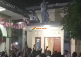 lempar duit sedekah