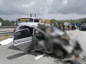 Kemalangan Tiga Beranak Blr