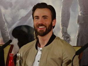 1200Px Chris Evans Captain America 2 Press Conference