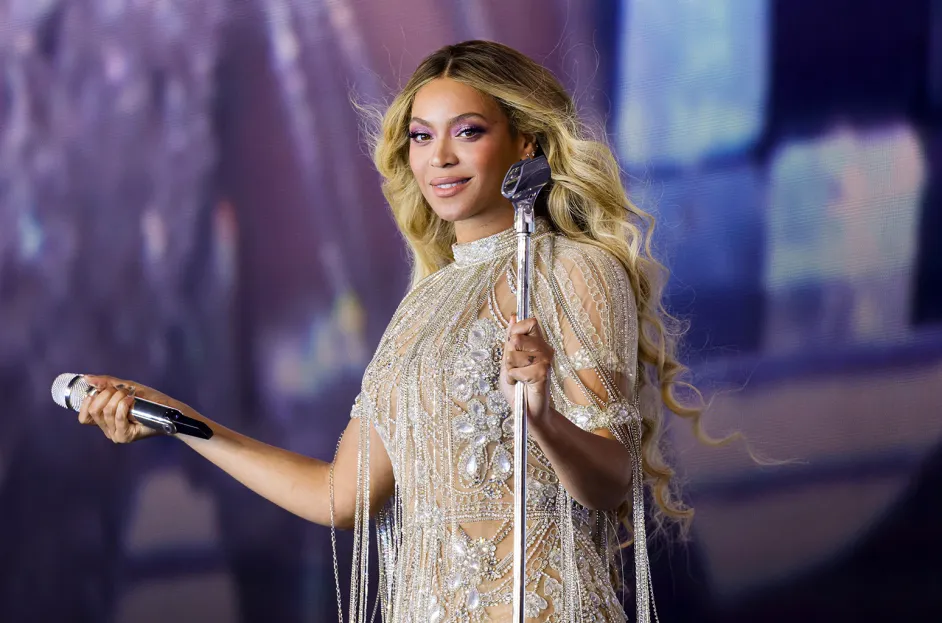 beyonce renaissance warsaw 2023 billboard 1548.jpg