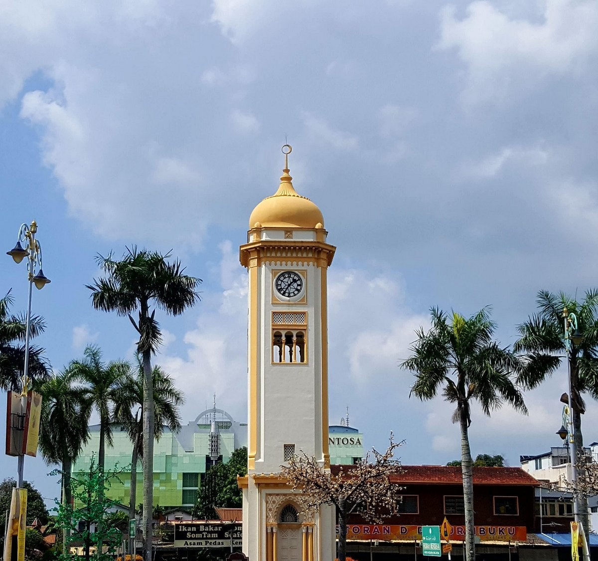 the big clock tower of