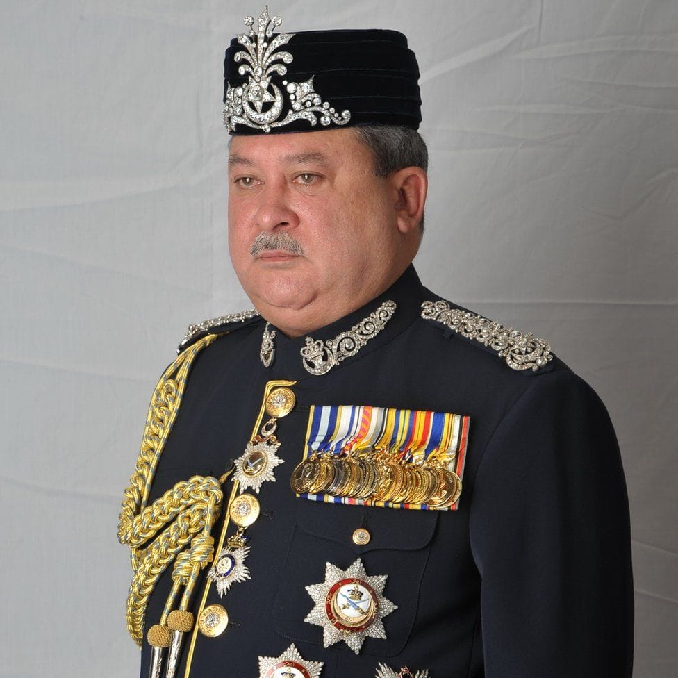 90527189 Sultan Ibrahim Ismail