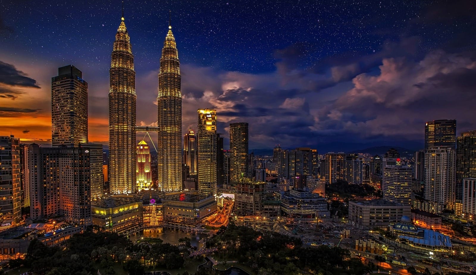 Kuala Lumpur Skyline at dusk 1