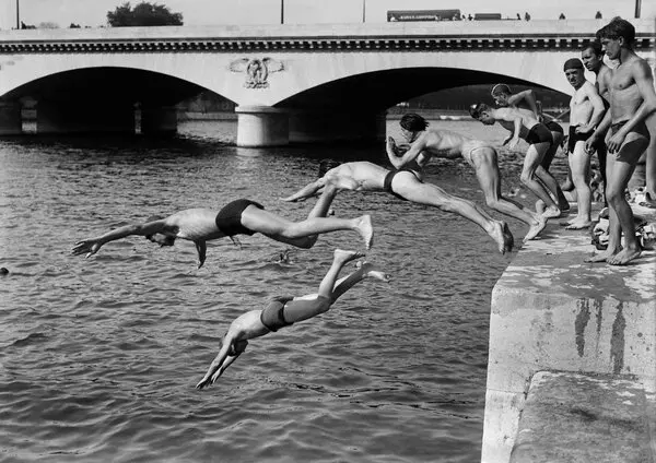 11Olympics Seine 04 Tbcp Articlelarge.jpg