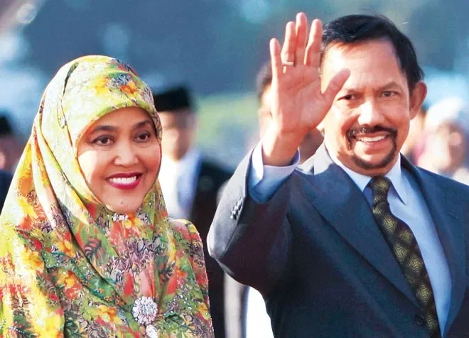 profil istri sultan hassanal bolkiah yang dua kali dipoligami