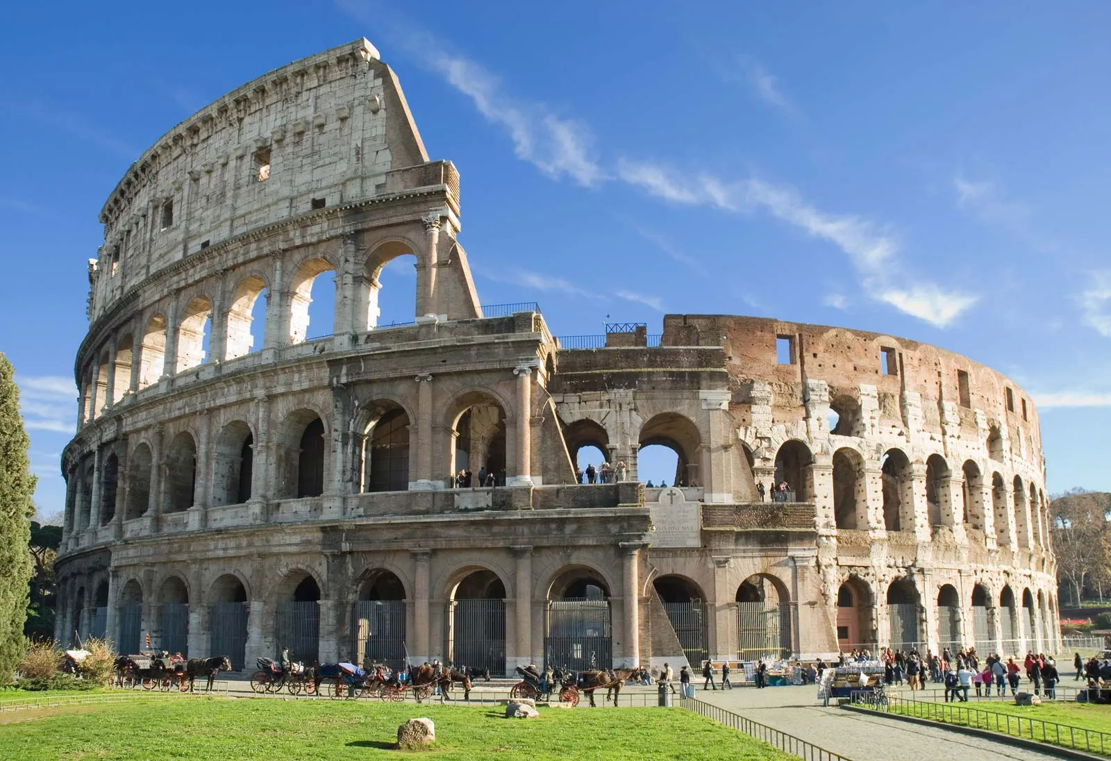 Colosseum Rome Italy.jpg