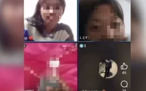 Tangkap layar video tular empat individu berbual mengenai dadah menerusi siaran langsung di aplikasi media sosial baru baru ini