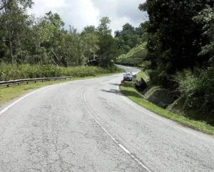 Kereta Terbalik Gerik Jeli Kelantan @Khai5787 1