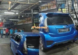 kereta rempuh kedai